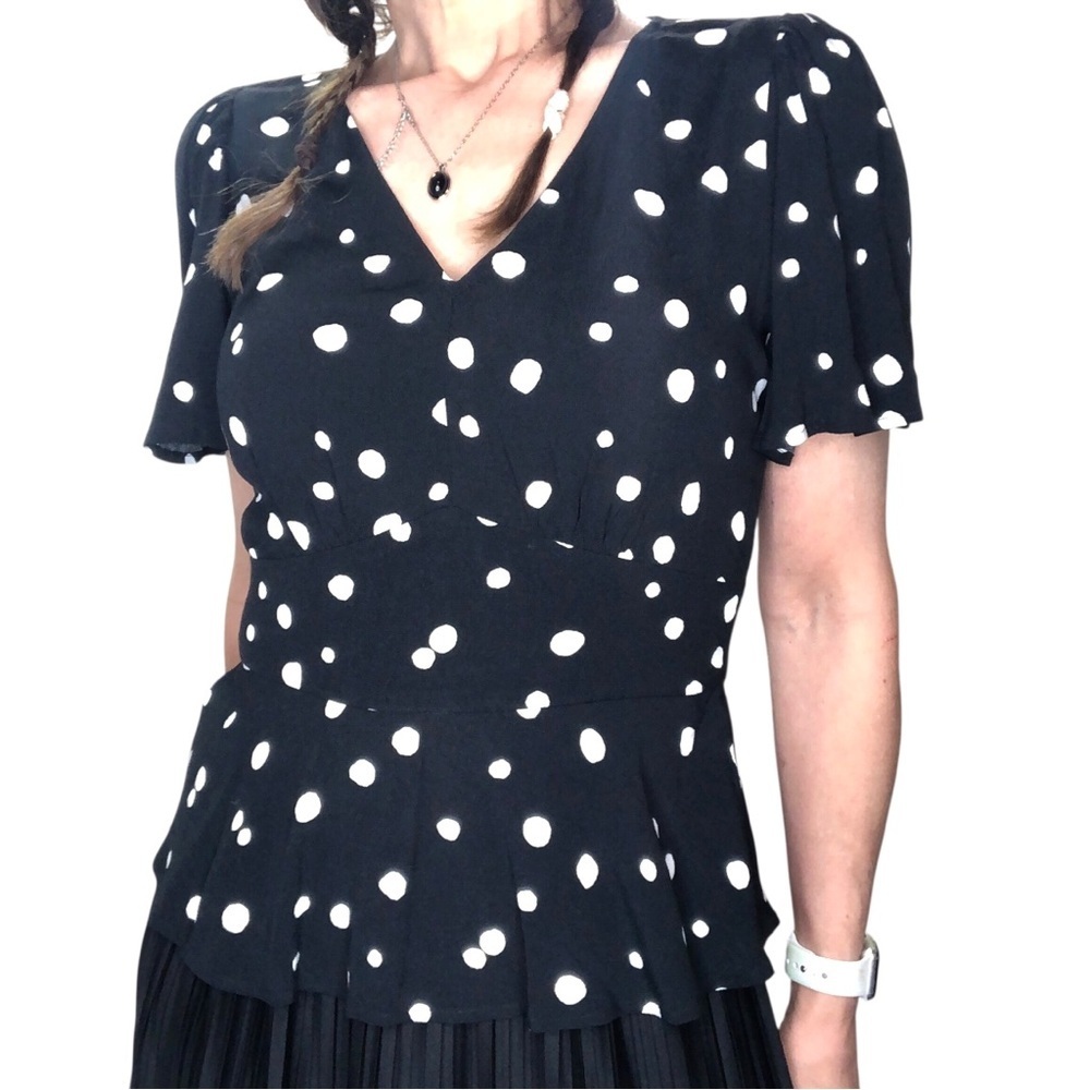 Loft Sz 0 Polka Dot Babydoll Blouse Top Flutter Sleeve V Neck Black White Retro